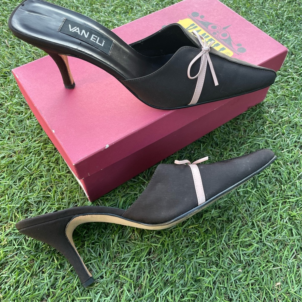 Vaneli Dale Brown Fab/Pink Bow Mules Sz8) - Picture 3 of 7